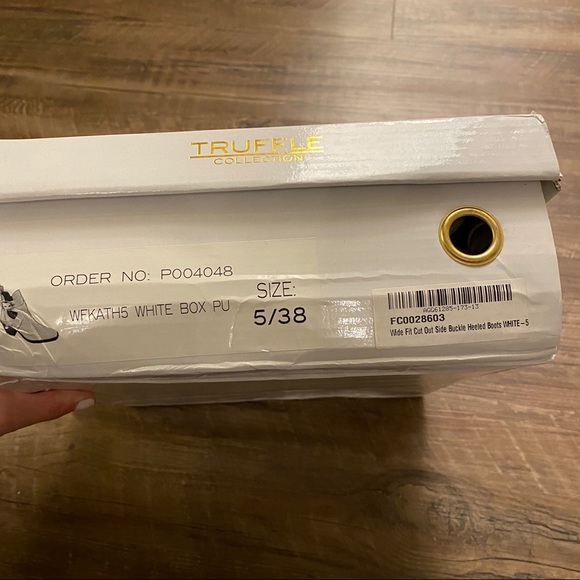 Truffle collection booties - Picture 4 of 4